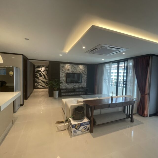 R003 Pattaya City For Rent Furnished Apartment Rental Price 46000 baht