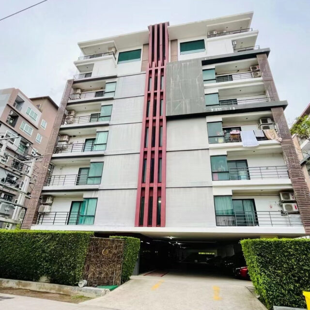 R010 South Pattaya Duplex Condo 3 bed 2 bath 96sqm Rental price 39000 baht