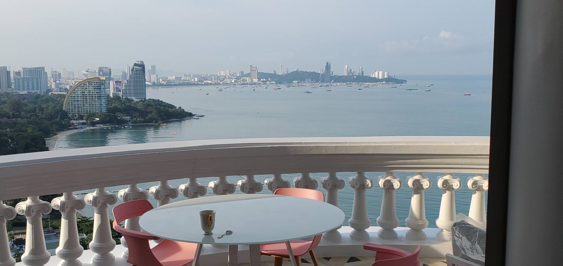P069 Park Beach Condo Wongamat High Floor 3Bed 2Bath 175sqm Sale 21000000 Baht