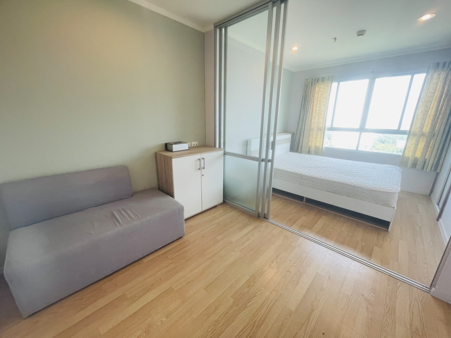 R137 Lumpini Naklue Wongamat 1 bedroom 27 sqm Rental price: 8000 baht/month