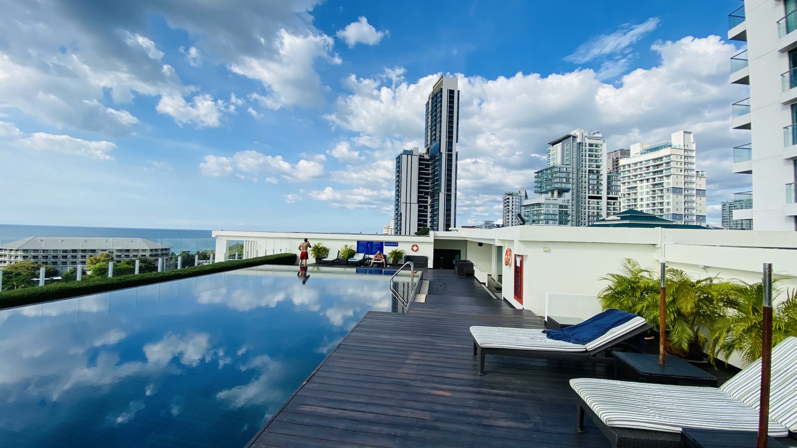 P059 Elegance condo Cosy beach 1Bed 1Bath 66sqm Rent 23000 Baht