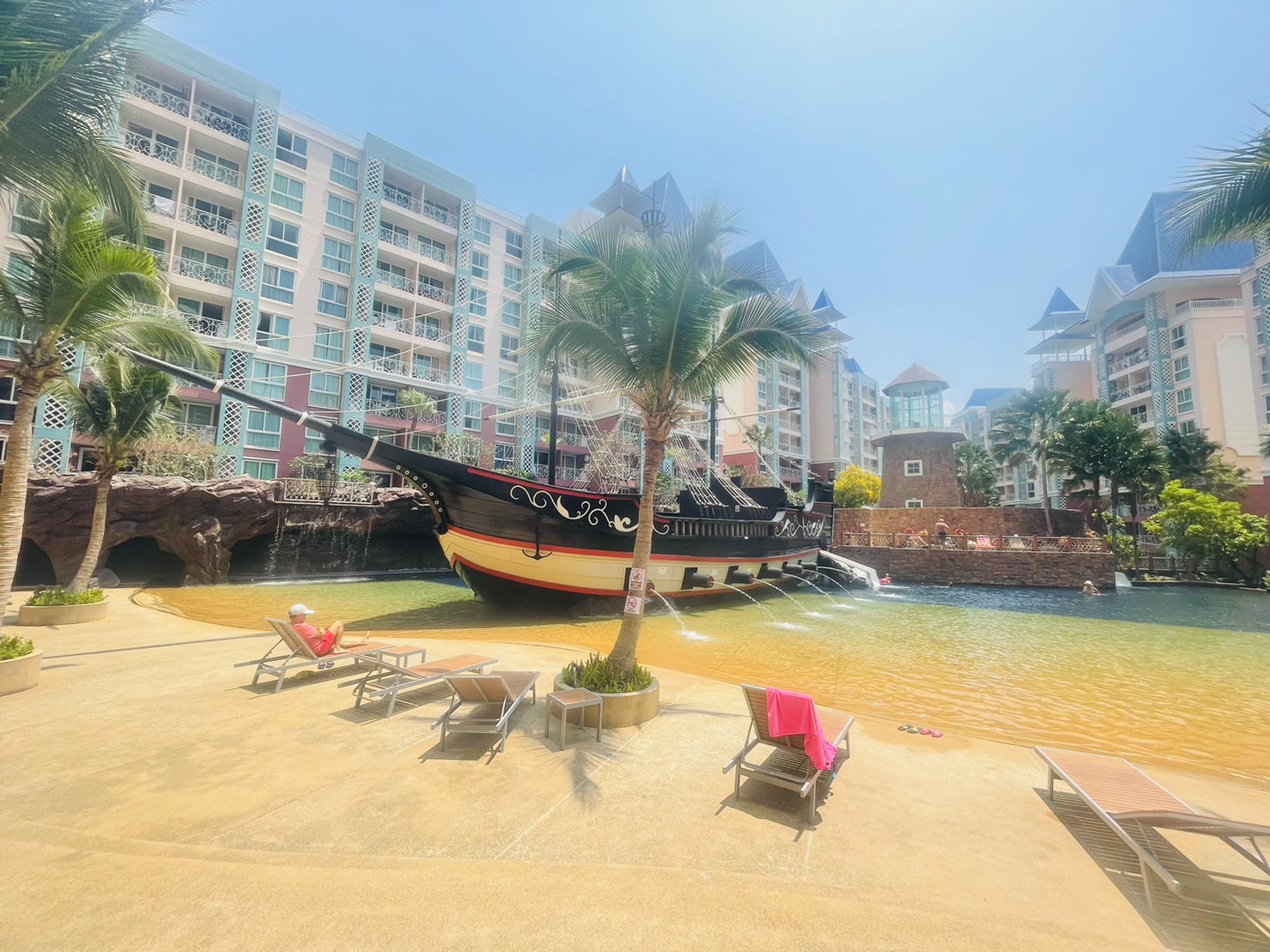 M122 Grande Caribbean South Pattaya 2 bedrooms 2 bathrooms 73 square meters pool view Total price 6.3 million baht